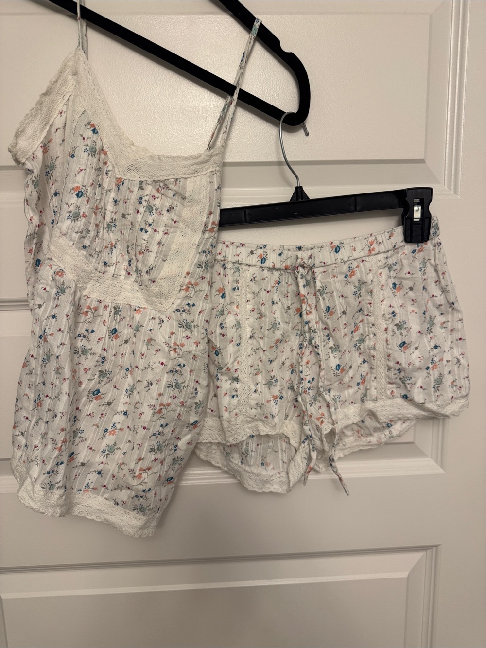 Joie Cream Floral Lace-Trim Cami & Shorts Sleep Set